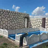 حصار-اماده-باغچه-ویلایی-با-حق-ابه