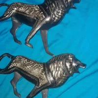 شیر برنزی قدیمی