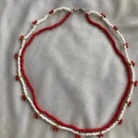 گردنبند و دستبند