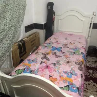 تخت یک نفره
