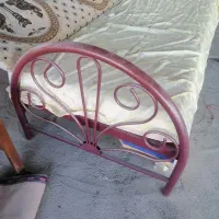 تخت یکنفر ه فلزی|تخت و سرویس خواب|مشهد, سرافرازان|دیوار