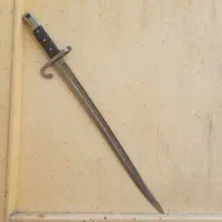 شمشیر کهنه قدمت دار|کلکسیون اشیاء عتیقه|اصفهان, شاهد|دیوار