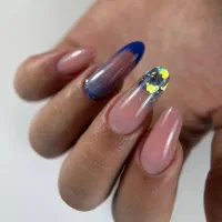 آموزش کاشت ناخن