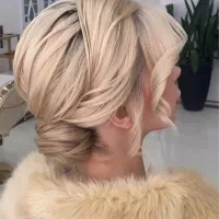 شینیون ومیکاپ۷۰۰|خدمات آرایشگری و زیبایی|کرج, مصباح|دیوار