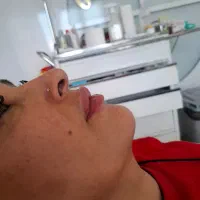 ژل لب|خدمات آرایشگری و زیبایی|خوی, |دیوار