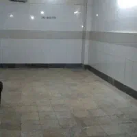 یک طبقه مسکونی زیر زمیم