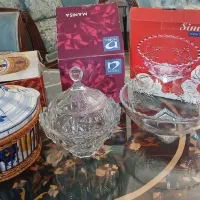 تعدادی ظروف پذیرایی دارای جعبه و نو