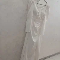 لباس ساده عقد|لباس|قدس, شهرقدس|دیوار