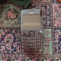 گوشی نوکیا اصلی قدیمی