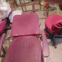 آینه و صندلی آرایشگاه و سشوار،روشویی|آرایشگاه و سالن‌های زیبایی|زنجان, |دیوار