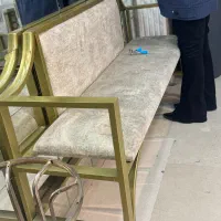 مبل فلزی طلایی