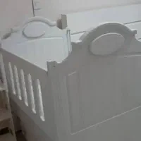 تخت نوزادی|تخت و صندلی بچه|تهران, زرکش|دیوار