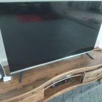 تلویزیون ۴۳ اینچ