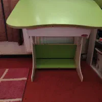 میز تحریر باکس دار