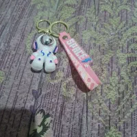 جا کلیدی آدم فضایی صورتی سفید