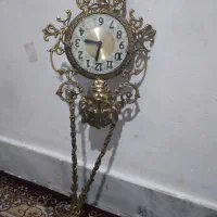 سلام یه ساعت برنز کارکرده