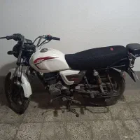 موتور سیکلت کی وی 150 باکسر