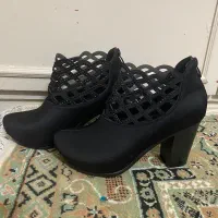 کفش پاشنه دار