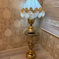 آباژور ایستاده طلایی