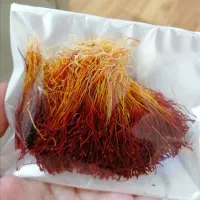 زعفران دخترپیچ