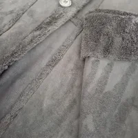 پالتو مشکی بوفالو و کت بلند طوسی کاپشن چرم و مخمل|لباس|اصفهان, آبشار|دیوار