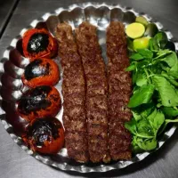 استخدام نیروی کار