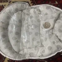 آغوشی نوزاد