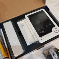 آیفون تصویری برند کالیوز کاملا نو با تمامی ملزومات