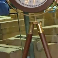 ساعت ایستاده