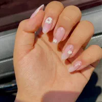 کاشت ناخن ۴۹۰ تومن با ظرافت بالا