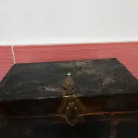 صندوقچه (جعبه) قدیمی|کلکسیون اشیاء عتیقه|مراغه, |دیوار