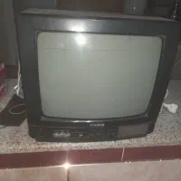 تلویزیون۱۴اینچ پارس و یک جفت چراغ جلو پیکان