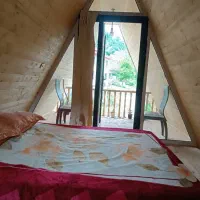 کلبه سوییسی استخر دار|اجارهٔ کوتاهمدت ویلا و باغ|پل سفید, |دیوار