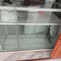 ویترین تمیز در حد نو