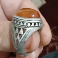 انگشتر عقیق پرتقالی با رکاب جاندار و دستساز