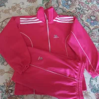 لباس ورزشی دخترانه آدیداس جنس و کیفیت بسیار عالی.