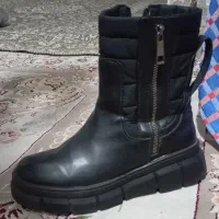 کفش سایز ۳۹/۴۰