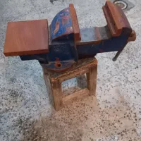 گیره رومیزی بزرگ،اصل