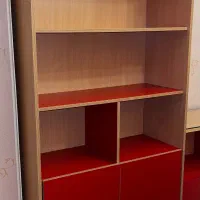 کتابخانه بزرگ و جادار