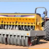 استخدام راننده تراکتور برای کاشت گندم