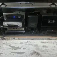 میز  تلویزیون شیشه ای