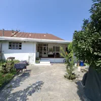 ویلا-باغ-بزرگ-درختان-چندساله-1000متری-سند-فول