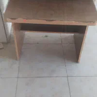 میز تحریر وکامپیوتر