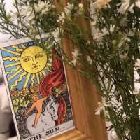 فال تاروت و پاسور و شمع تراپی