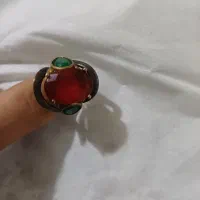 انگشتر با نگین یاقوت