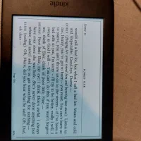 کیندل نسل دهم/۸گیگ/در حد نو