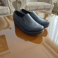 کفش پاشنه توپر|کیف، کفش، کمربند|کاشان, میدانگاه آقا|دیوار