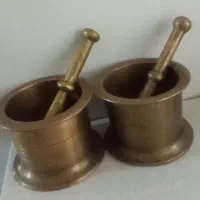 دوتا هاون خیلی بزرگ قدیمی و سنگین کیلویی1600