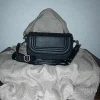 شیک و زیبا|کیف، کفش، کمربند|ساری, |دیوار