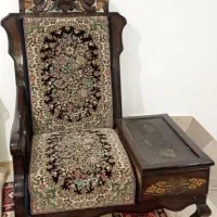 بوفه، ساعت ایستاده، مبل قالی تلفن